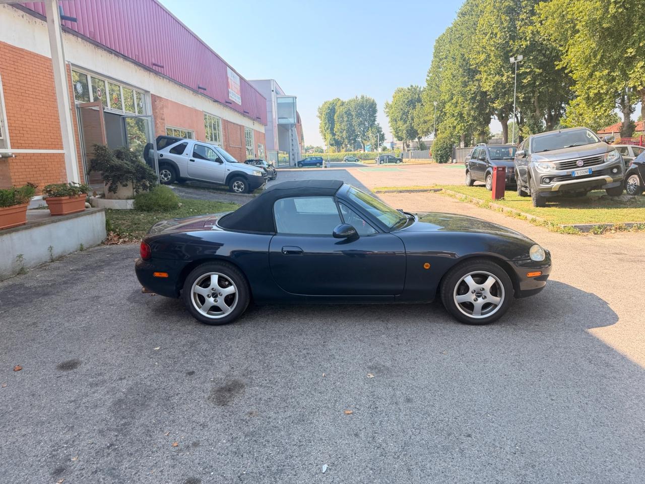 Mazda MX-5 1.6i 16V cat