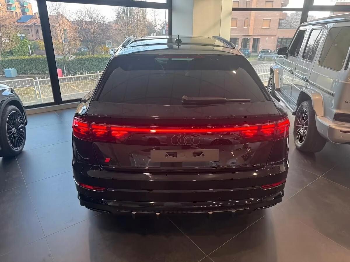 Audi Q8 SUV 50 TDI 286 CV quattro tiptronic S line edition KM0