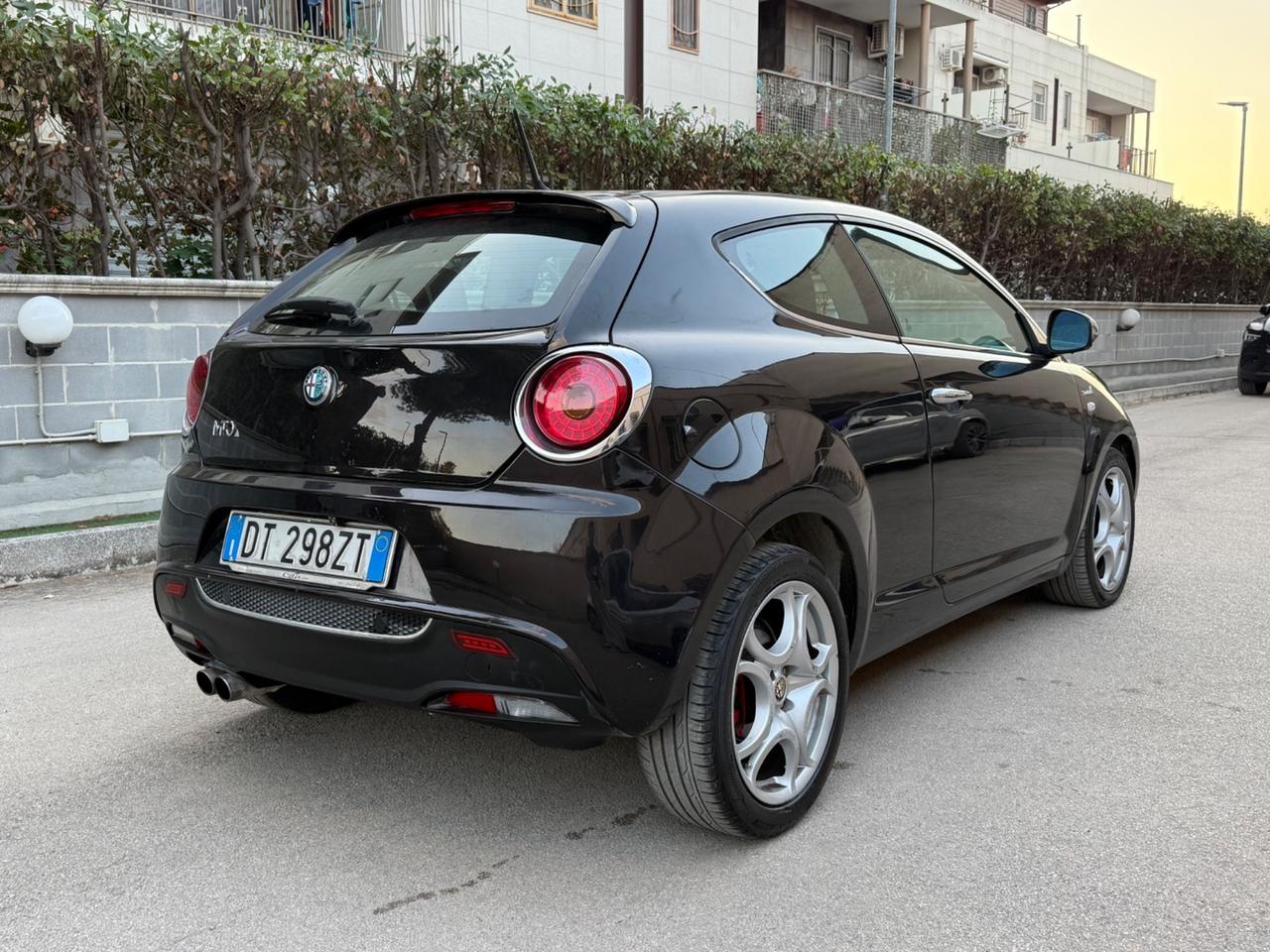 Alfa Romeo MiTo 1.6 JTD Distinctive Sport Pack