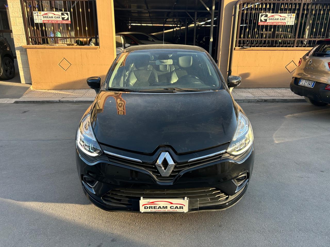 Renault Clio dCi 8V 75 CV 5 porte Moschino Zen