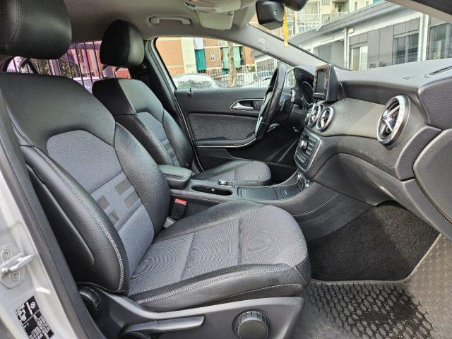 MERCEDES-BENZ GLA 200 CDI Automatic