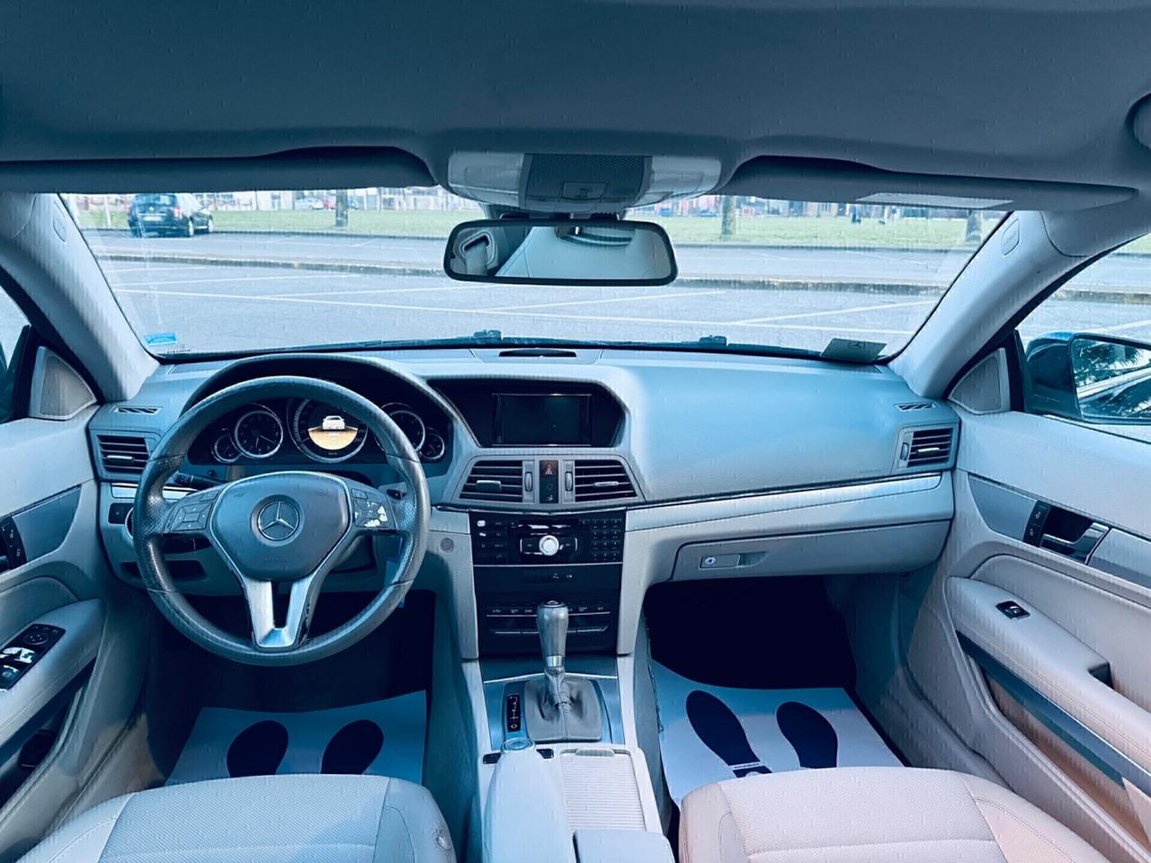 Mercedes-benz E 220 CDI Coupé