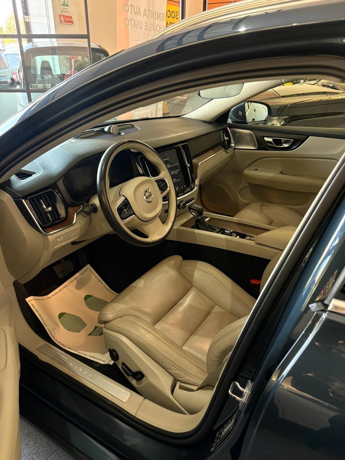 Volvo V60 D4 Geartronic R-design