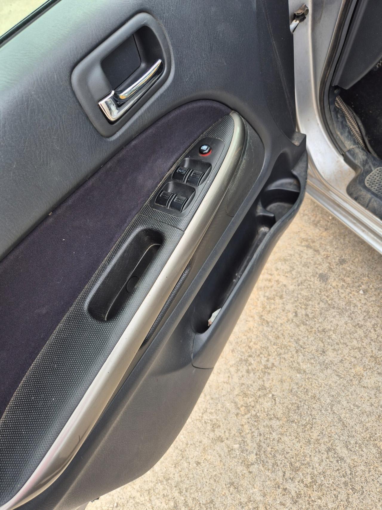 Honda Stream 2.0 16V i-VTEC cat ES