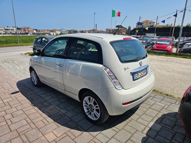 LANCIA Ypsilon 1.3 MJT 75 CV Unyca