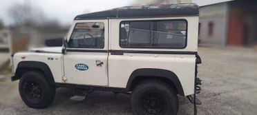 Land Rover Defender 90 diesel Hard-top