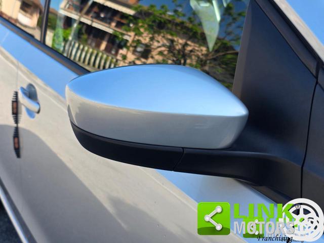 VOLKSWAGEN up! 1.0 Move