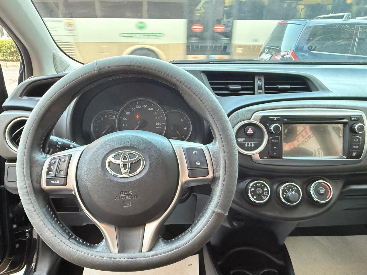 Toyota Yaris 1.0 5 porte Active