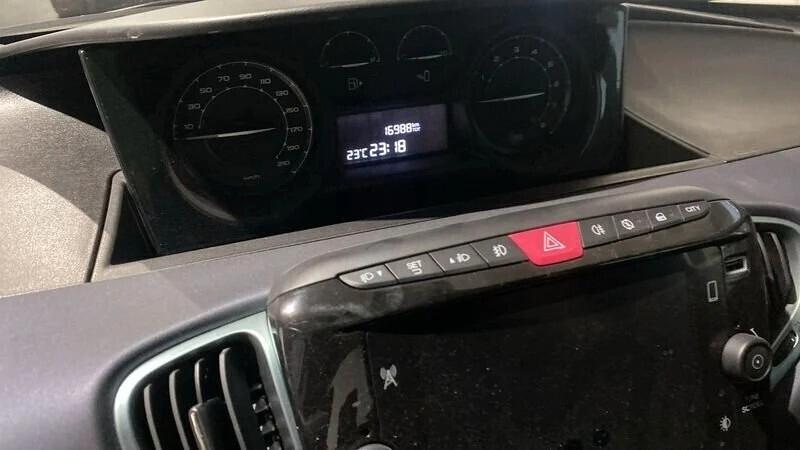 Lancia Ypsilon 1.0 FireFly 5 porte S&S Hybrid Gold