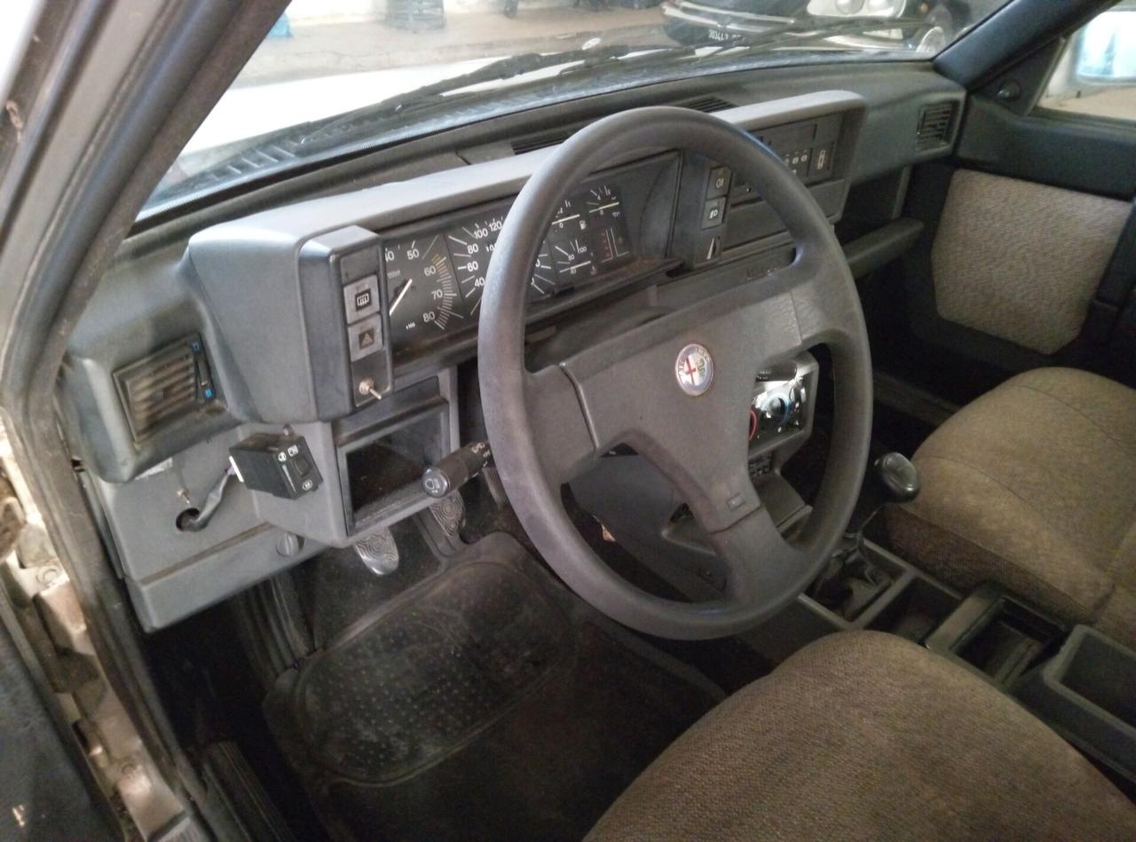 Alfa Romeo 75 1.6 Aria condizionata