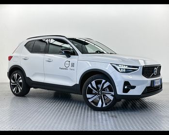 VOLVO XC40 Plus Dark B4 AUT