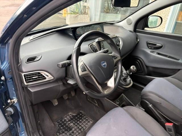 Lancia Ypsilon 1.0 FireFly 5 porte S&S Hybrid Gold Plus