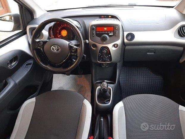 TOYOTA Aygo 1.0 VVT-i 69CV BENZINA UNIPRO