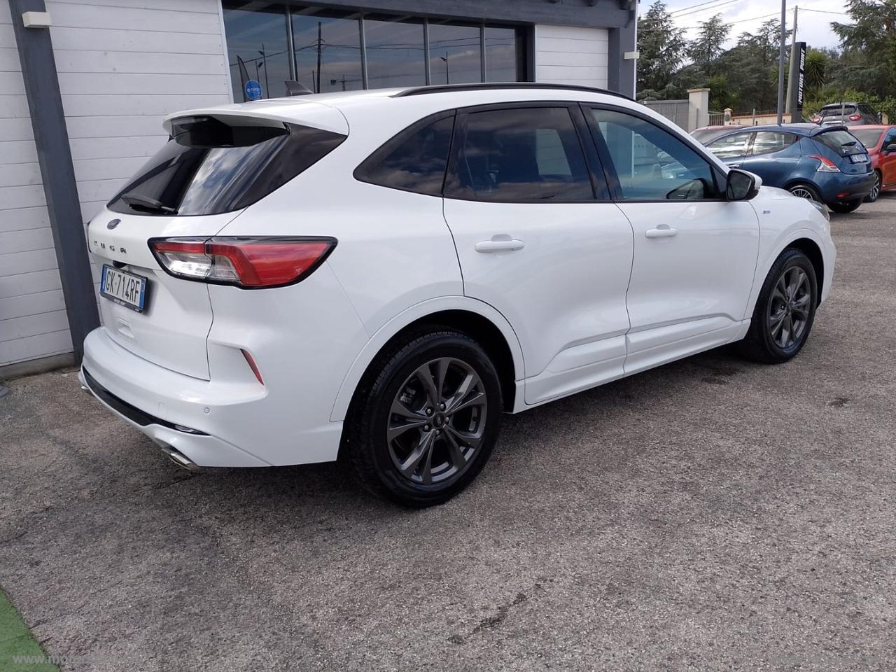 FORD Kuga 1.5 EcoBl. 120CV aut. 2WD ST-Line X ST-LINE