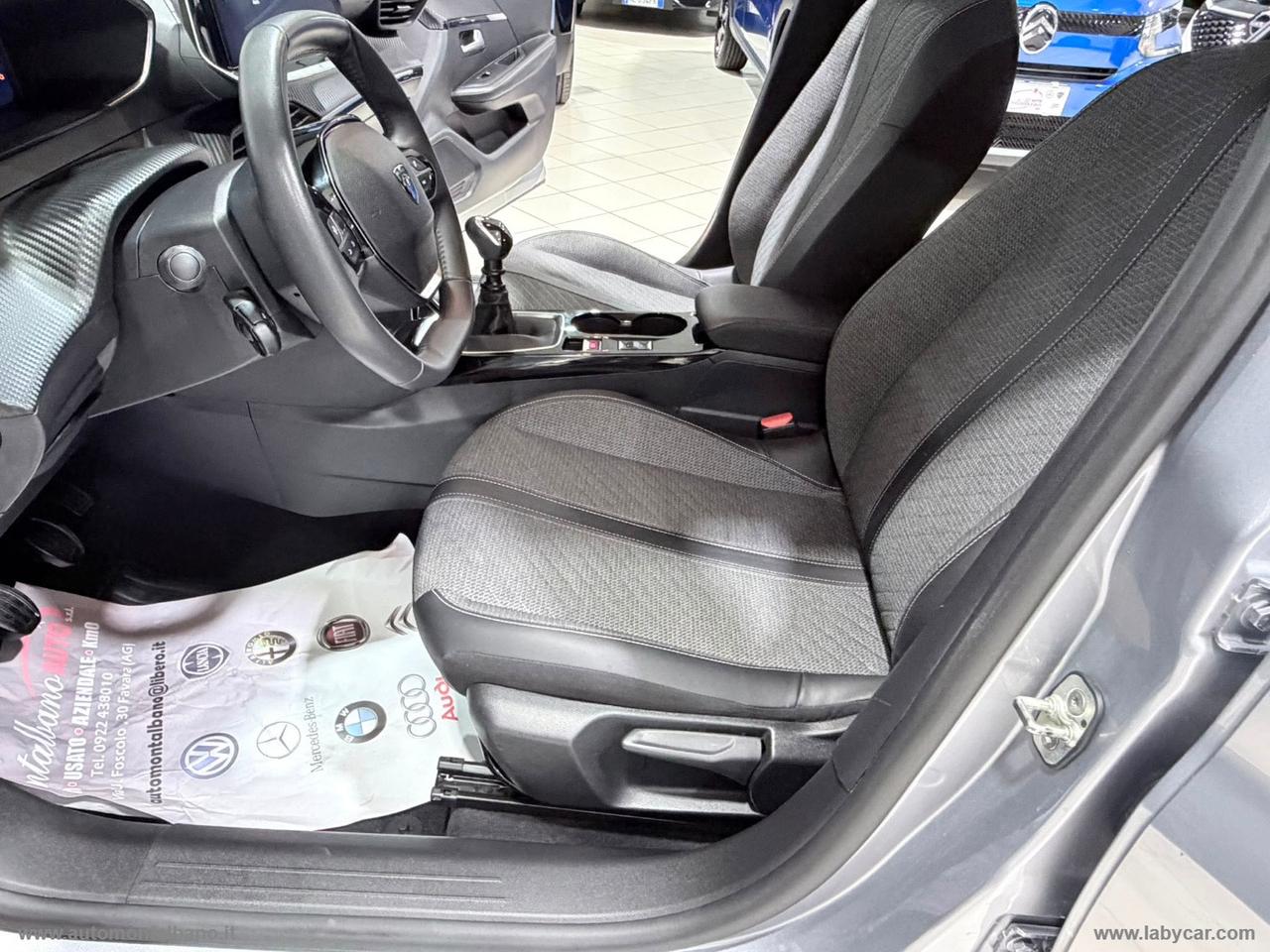 PEUGEOT 208 PureTech 100 S&S 5p. Allure