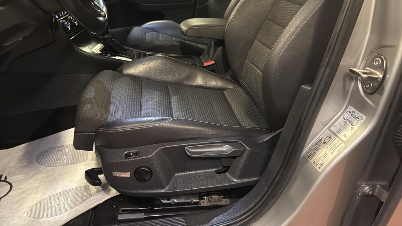 Volkswagen Golf Variant 1.4 TGI DSG Highline BlueMotion