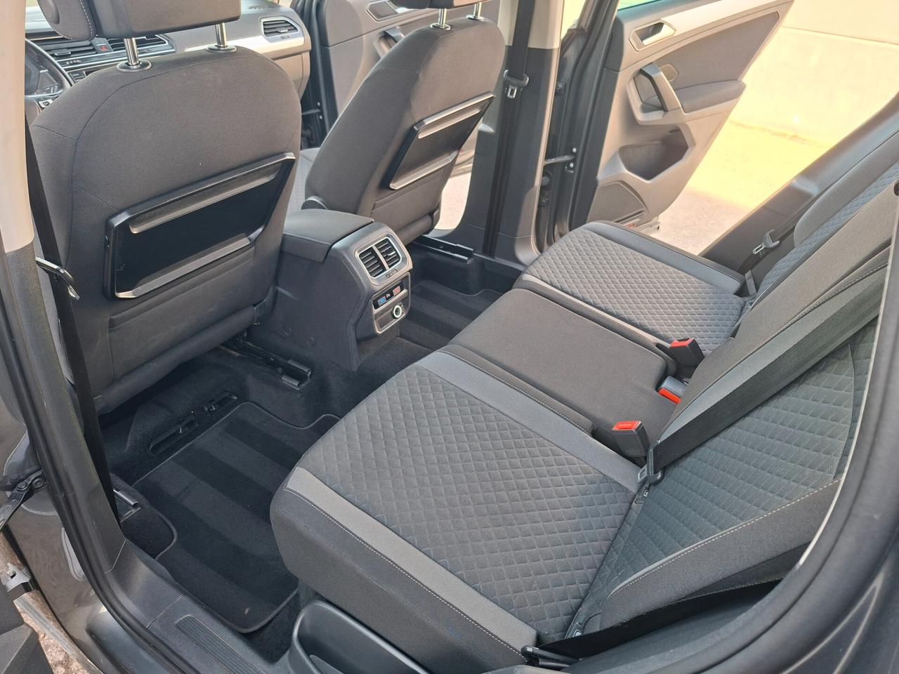 Volkswagen Tiguan 1.6 TDI SCR Business BlueMotion Technology