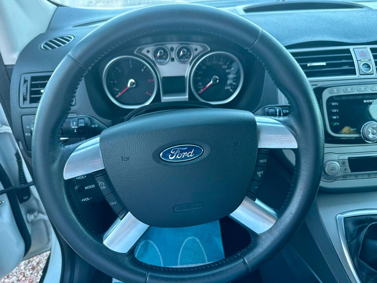 Ford Kuga 2.0 TDCi 136 CV 4WD GARANZIA