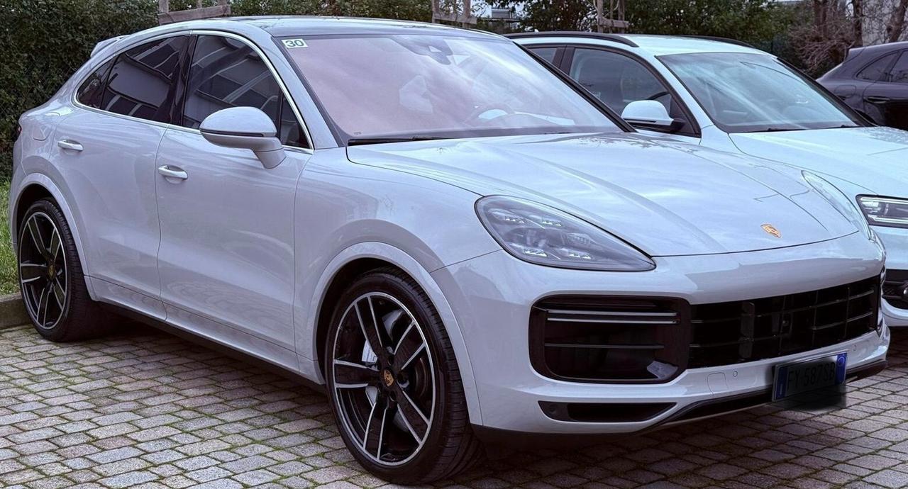 Porsche Cayenne Coupé 4.0 V8 Turbo