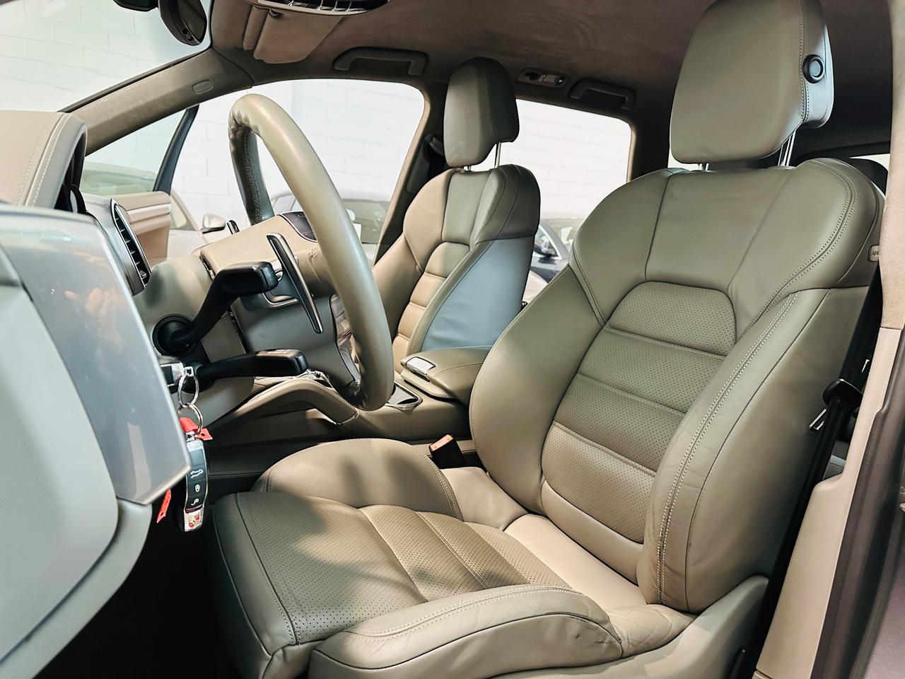 Porsche Cayenne 4.8 Turbo