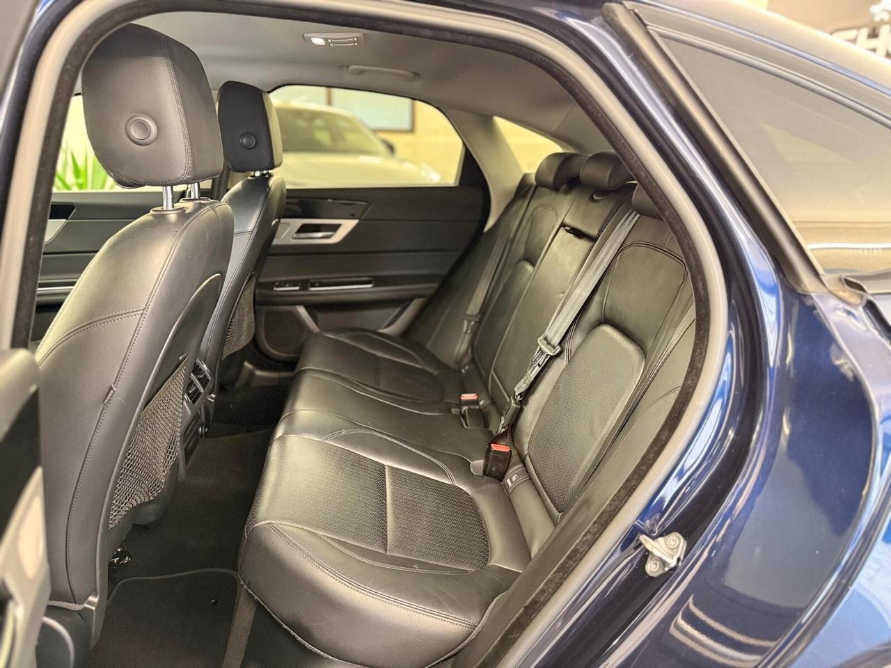 Jaguar XF 2.0 D 240 CV aut. Prestige