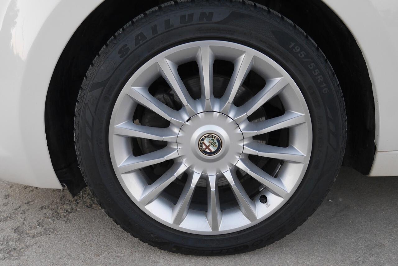 Alfa Romeo MiTo 1.3 JTDm 85 CV S&S Distinctive