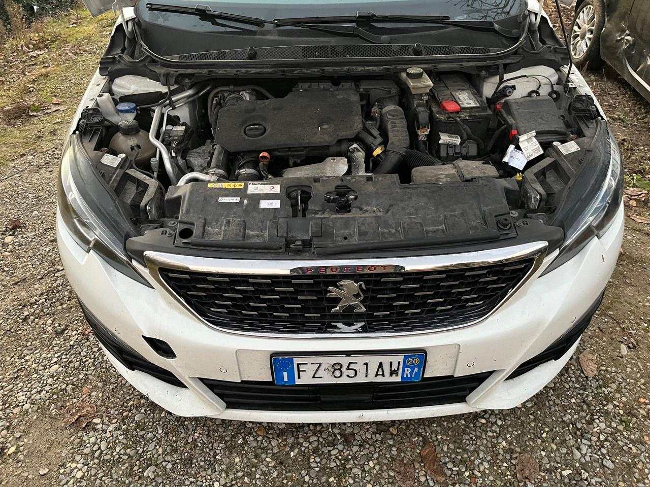 Peugeot 308 1.5HDi GT Line 2020 INCIDENTATA