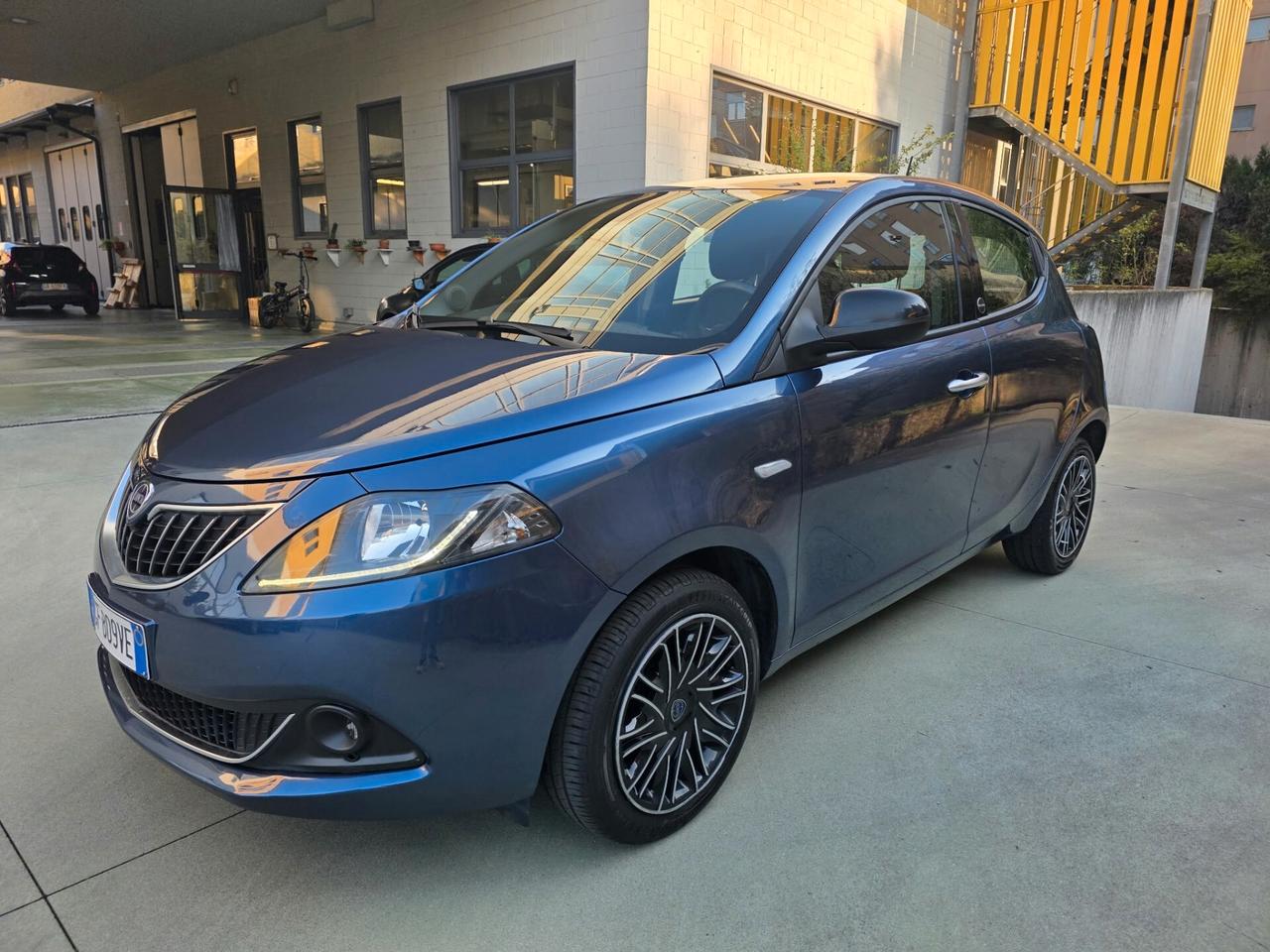 Lancia Ypsilon Hybrid Gold PREZZO REALE