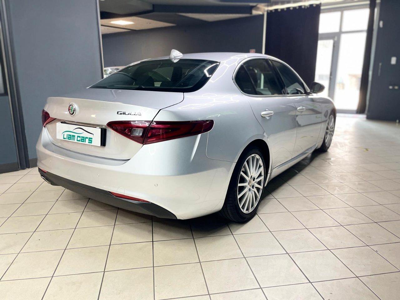 Alfa Romeo Giulia Berlina Giulia 2.2 t Business Launch Edition 150cv