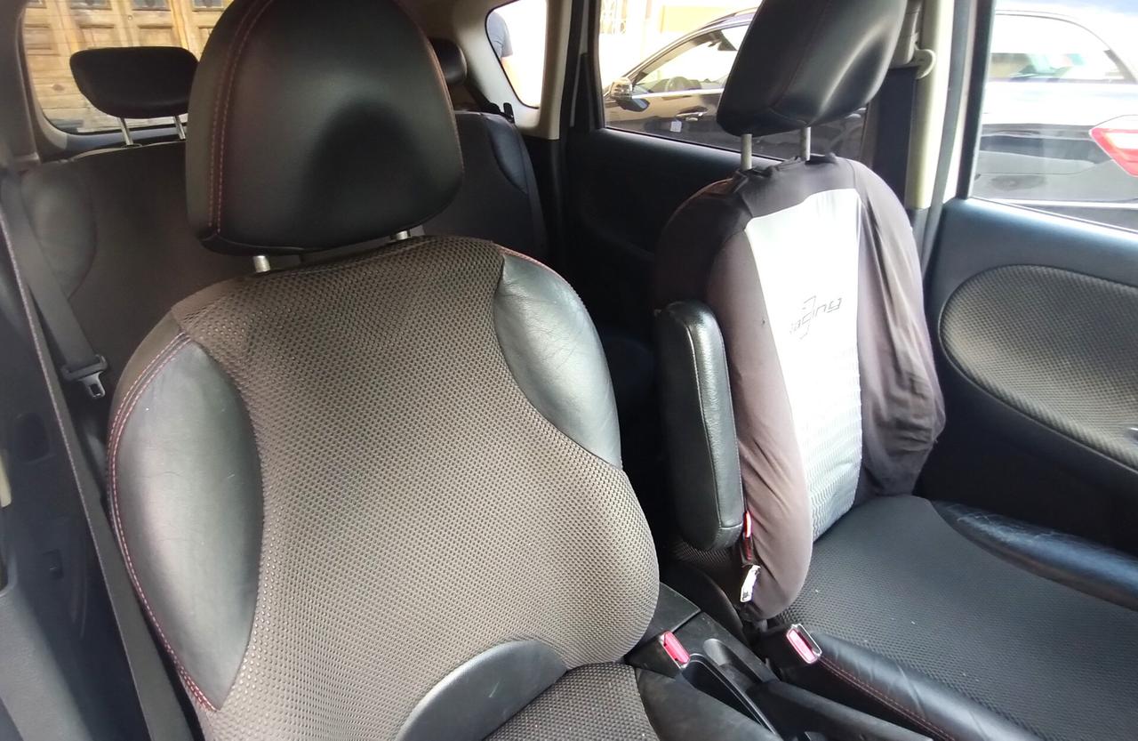 Nissan Note 1.6 16V Tekna