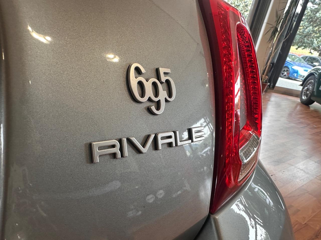 Abarth 695 C 1.4 Turbo T-Jet Rivale