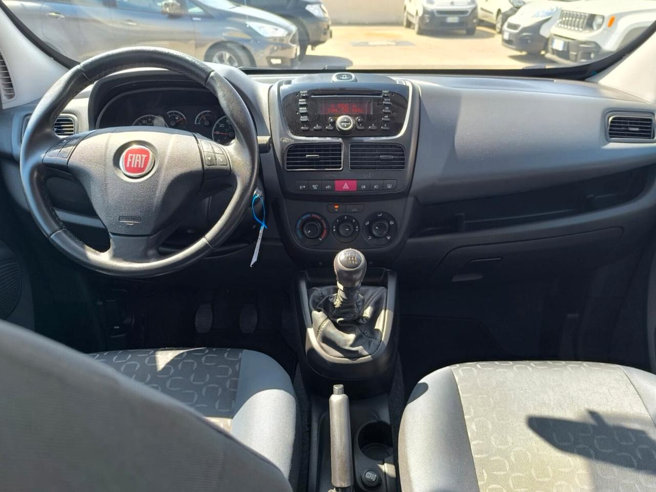Doblò 1.6 MJT 105 CV Dynamic 5 POSTI 2015