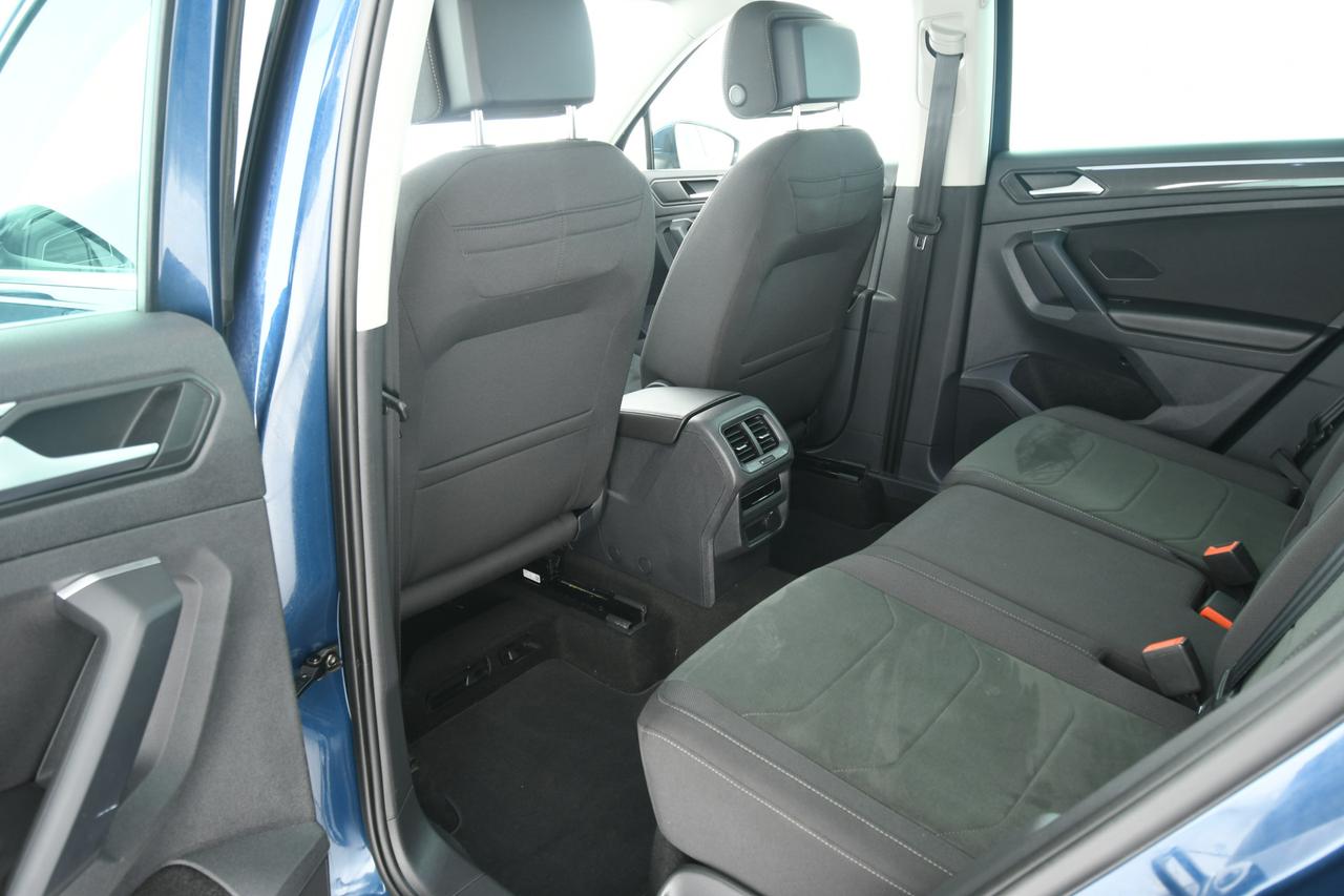 VOLKSWAGEN Tiguan 2.0 tdi Elegance 150cv dsg CAMERA+ACC+APP CONNECT