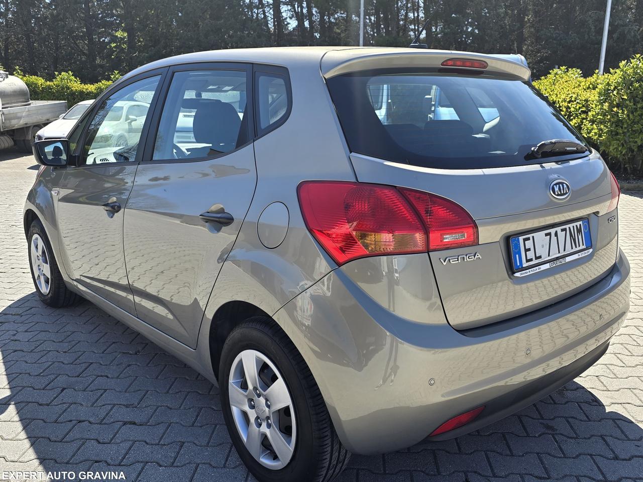 KIA VENGA 1.4 DIESEL OK NEO PATENTATI PARI AL NUOV