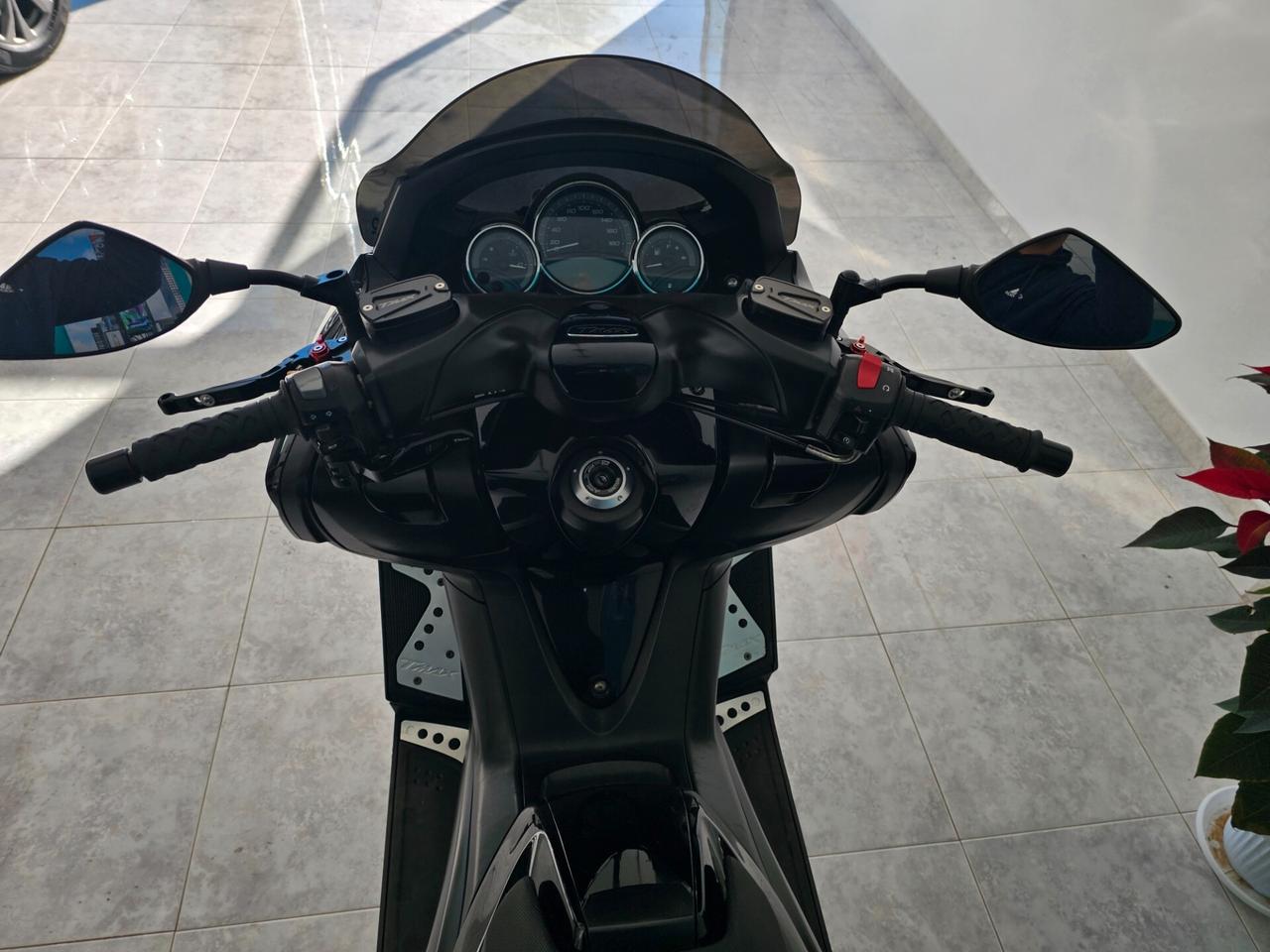 YAMAHA T-MAX 500