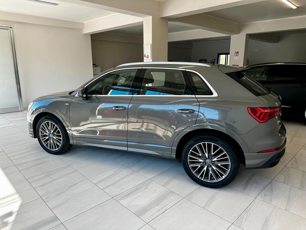 Audi Q3 35 TDI S-tronic S-line 150 cv