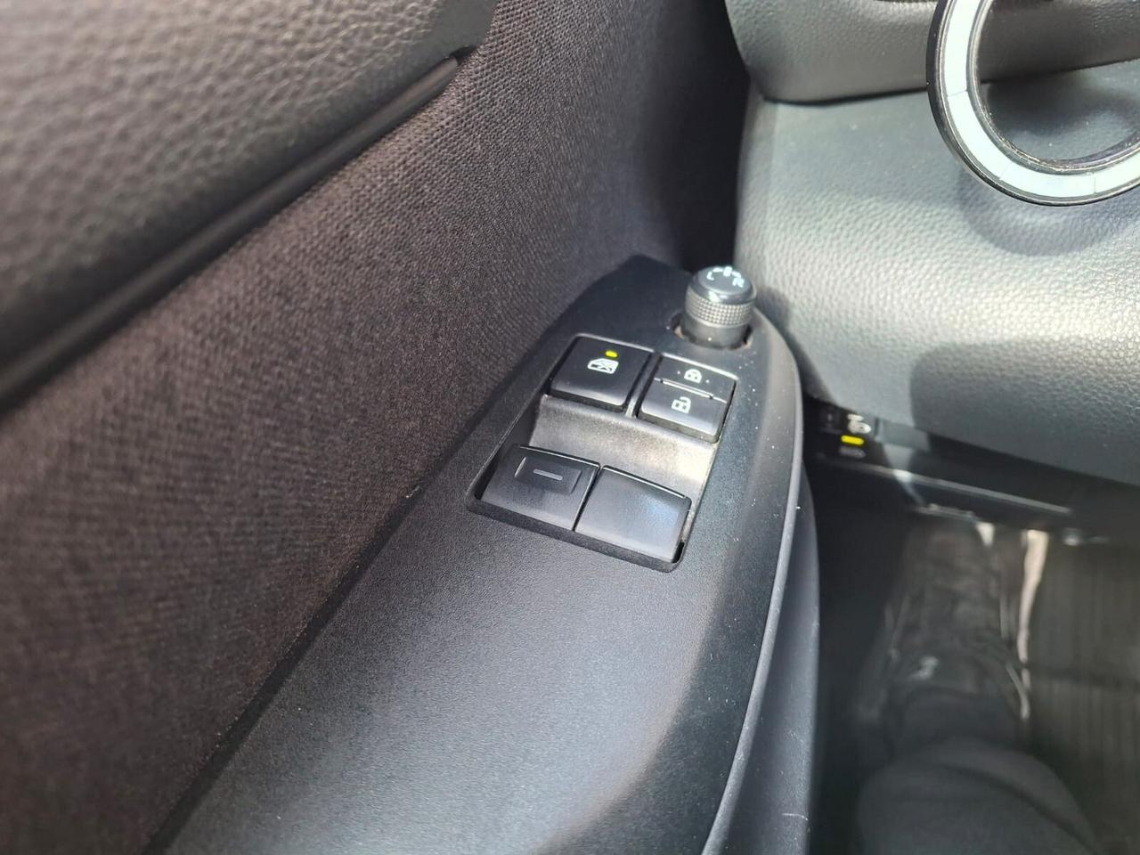 Mazda 2 Hybrid 1.5 VVT e-CVT Select