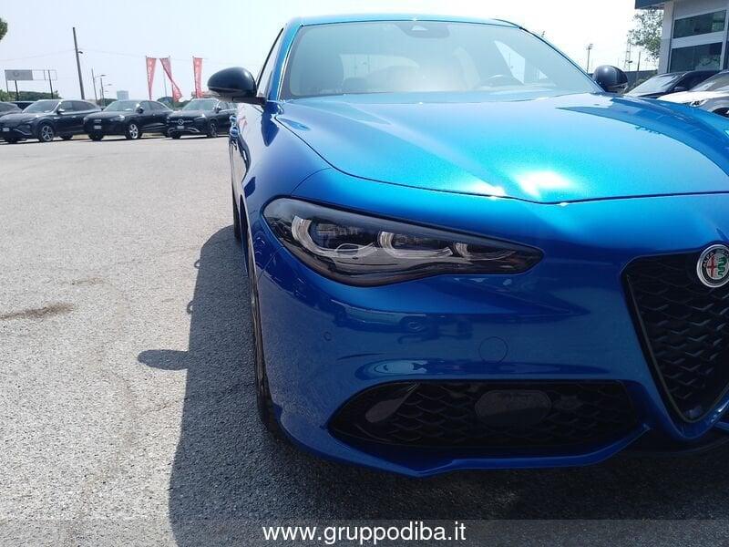 Alfa Romeo Giulia 2023 2.2 t Competizione Q4 210cv auto