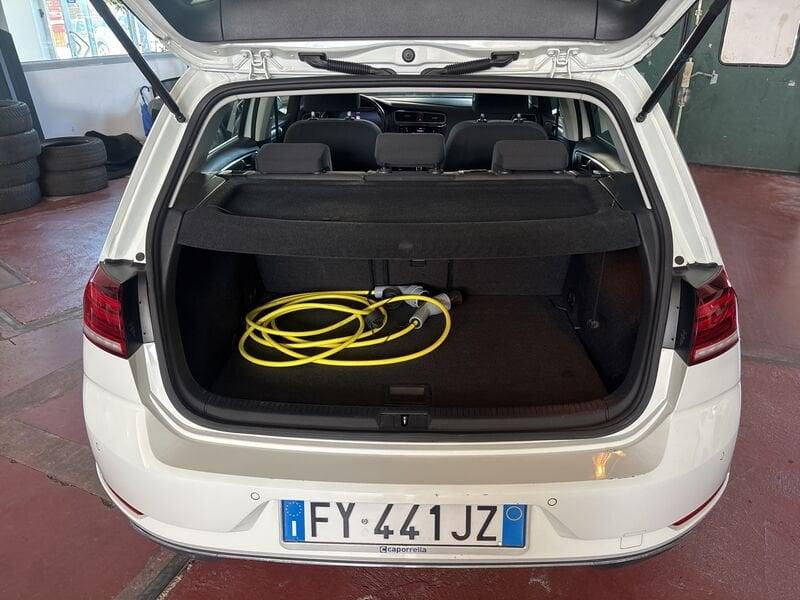 Volkswagen e-Golf e-Golf 136 CV