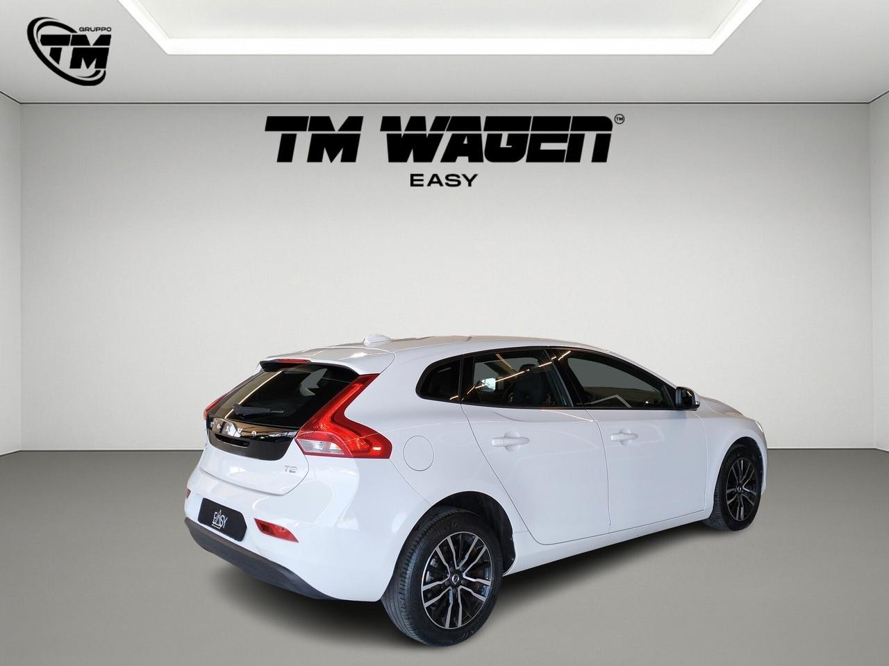 Volvo V40 1.5 t2 R-design geartronic my19 - NEOPATENTATI
