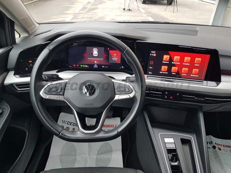 Volkswagen Golf VIII 2020 2.0 tdi Life 115cv dsg