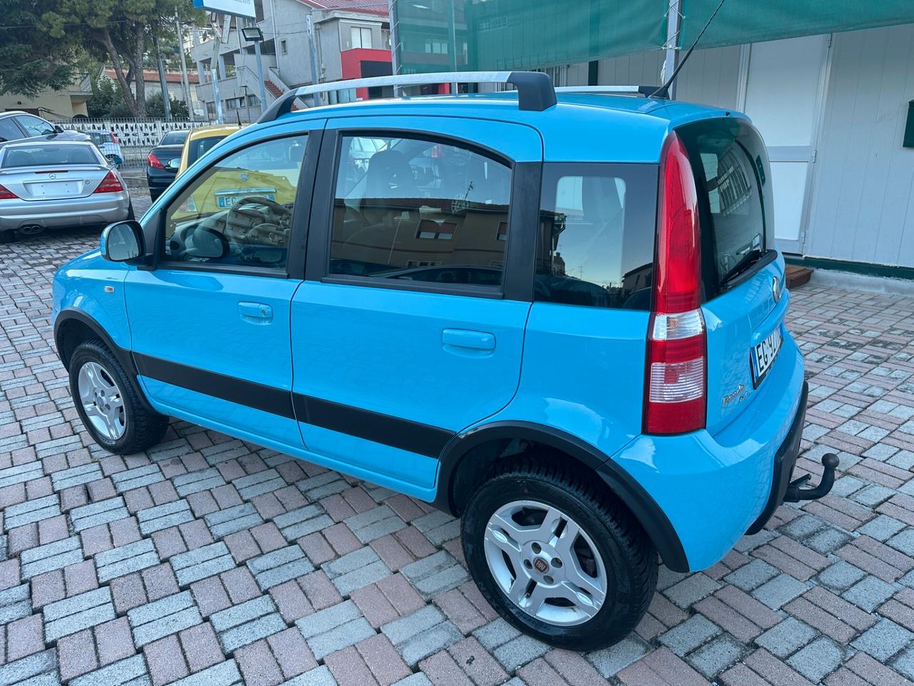 Fiat Panda 1.3 MJT 16V DPF 4x4 Climbing