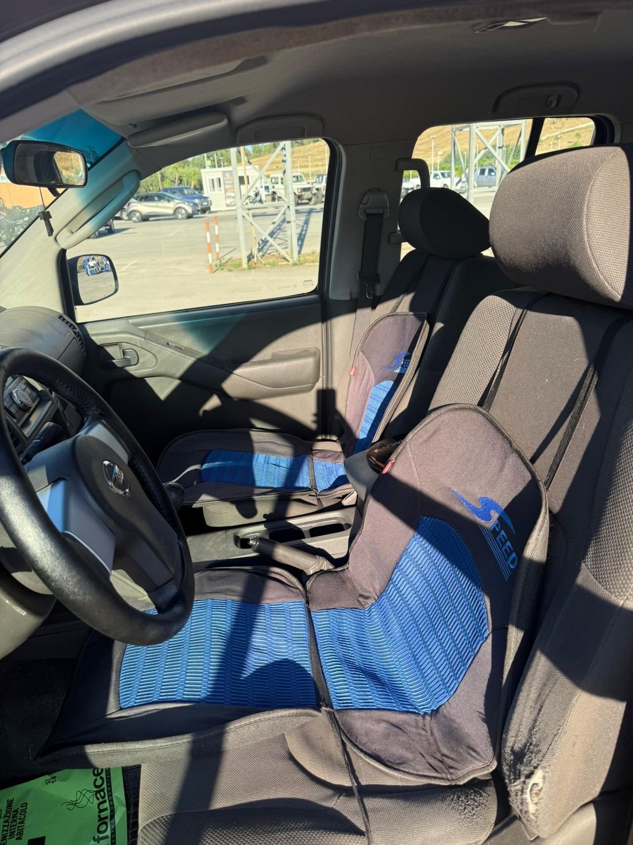 Nissan Navara 2.5 dCi 4 porte Double Cab XE