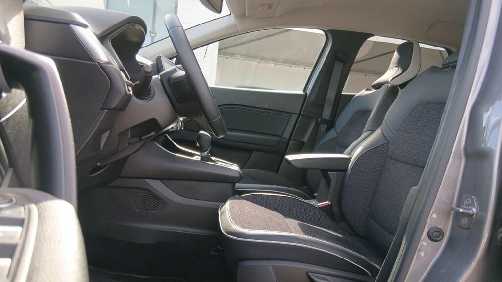 Renault Captur 1.6 Hybrid Techno E-Tech Auto