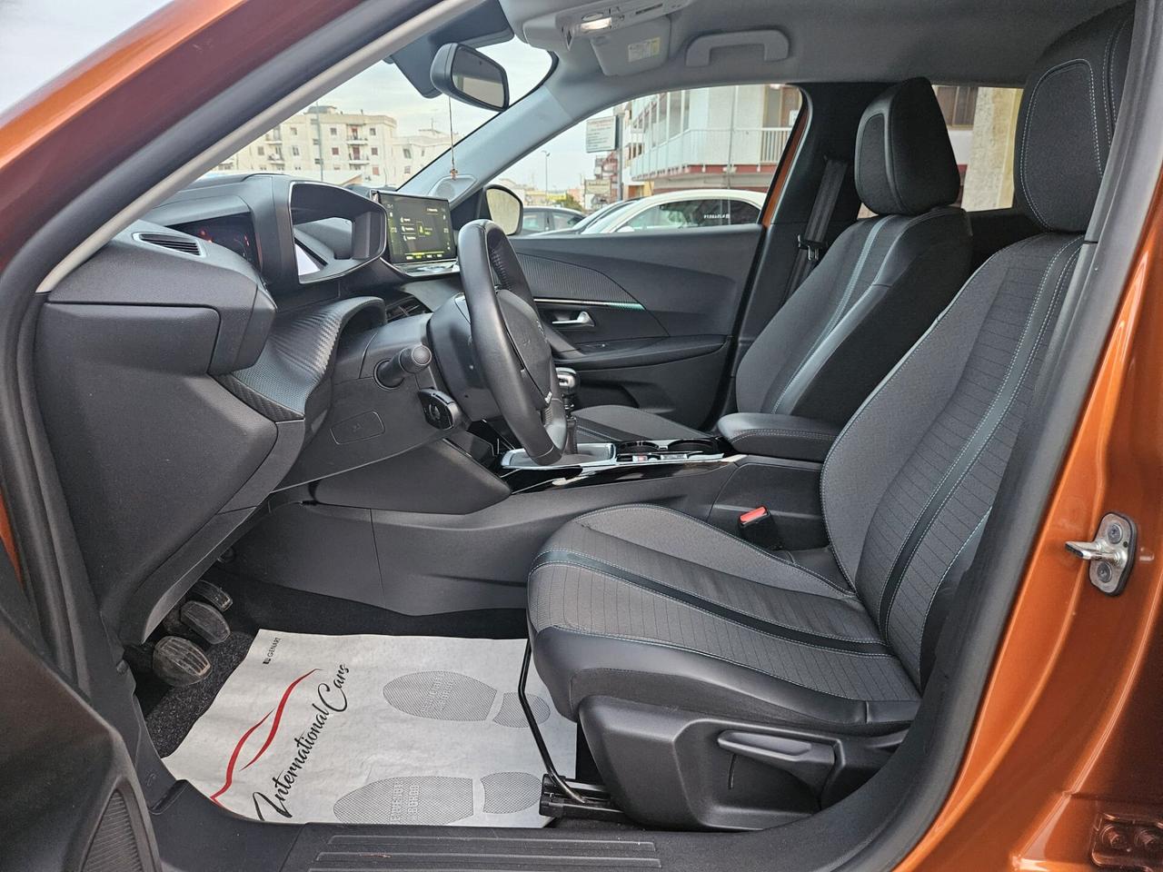 Peugeot 2008 1.5bluehdi Allure Pack110cv 2022 FULL