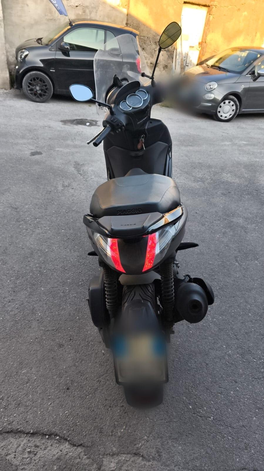 Piaggio Beverly 300 del 2016 USATO