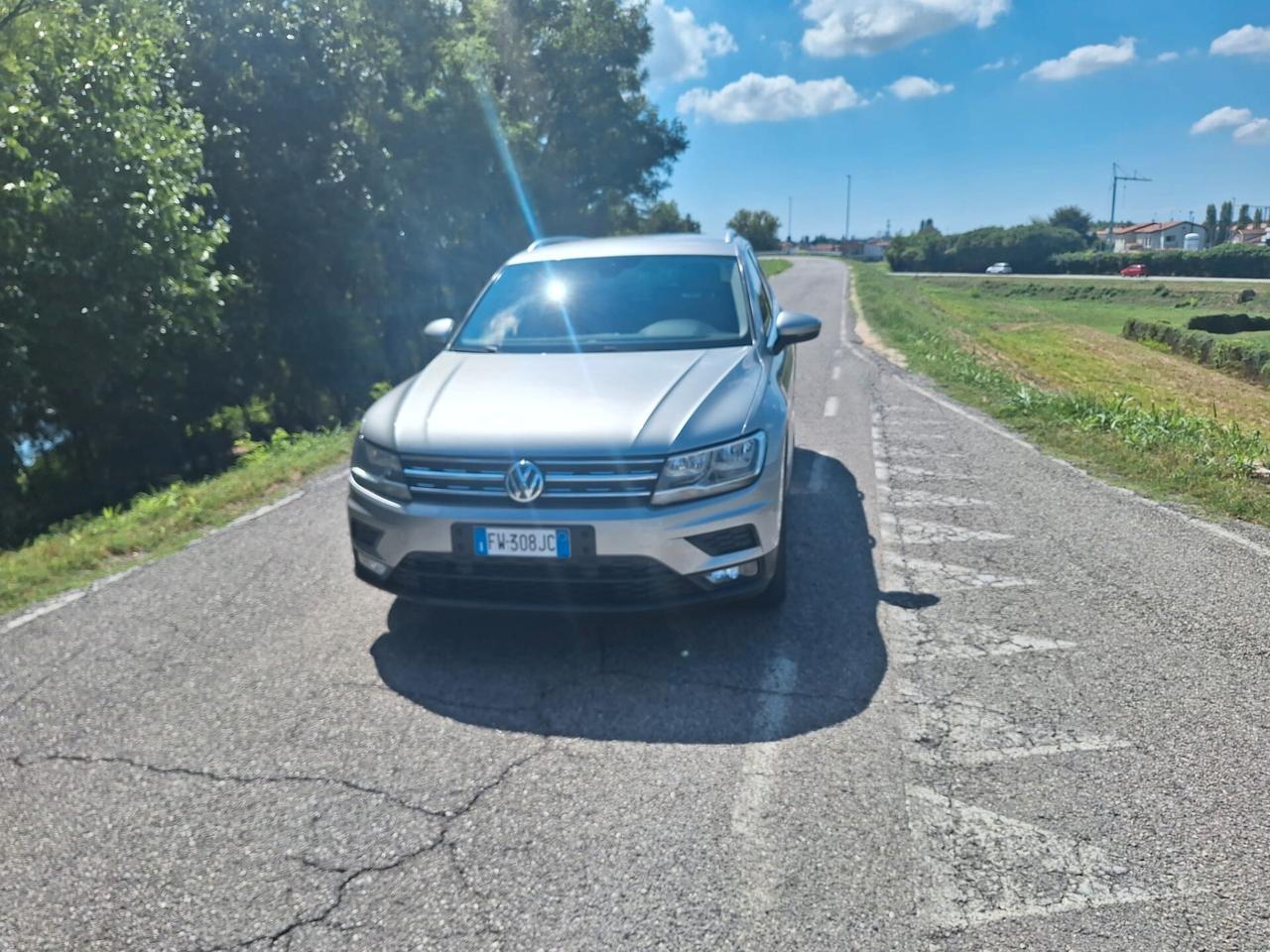 Volkswagen Tiguan 2.0 TDI SCR DSG 4MOTION Business BMT