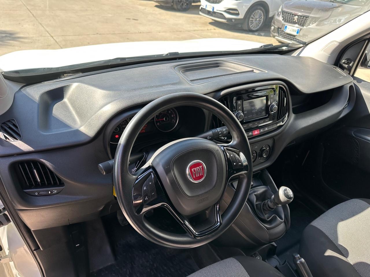 Fiat Doblo Doblò 1.4 T-Jet Natural Power PC-TN Car