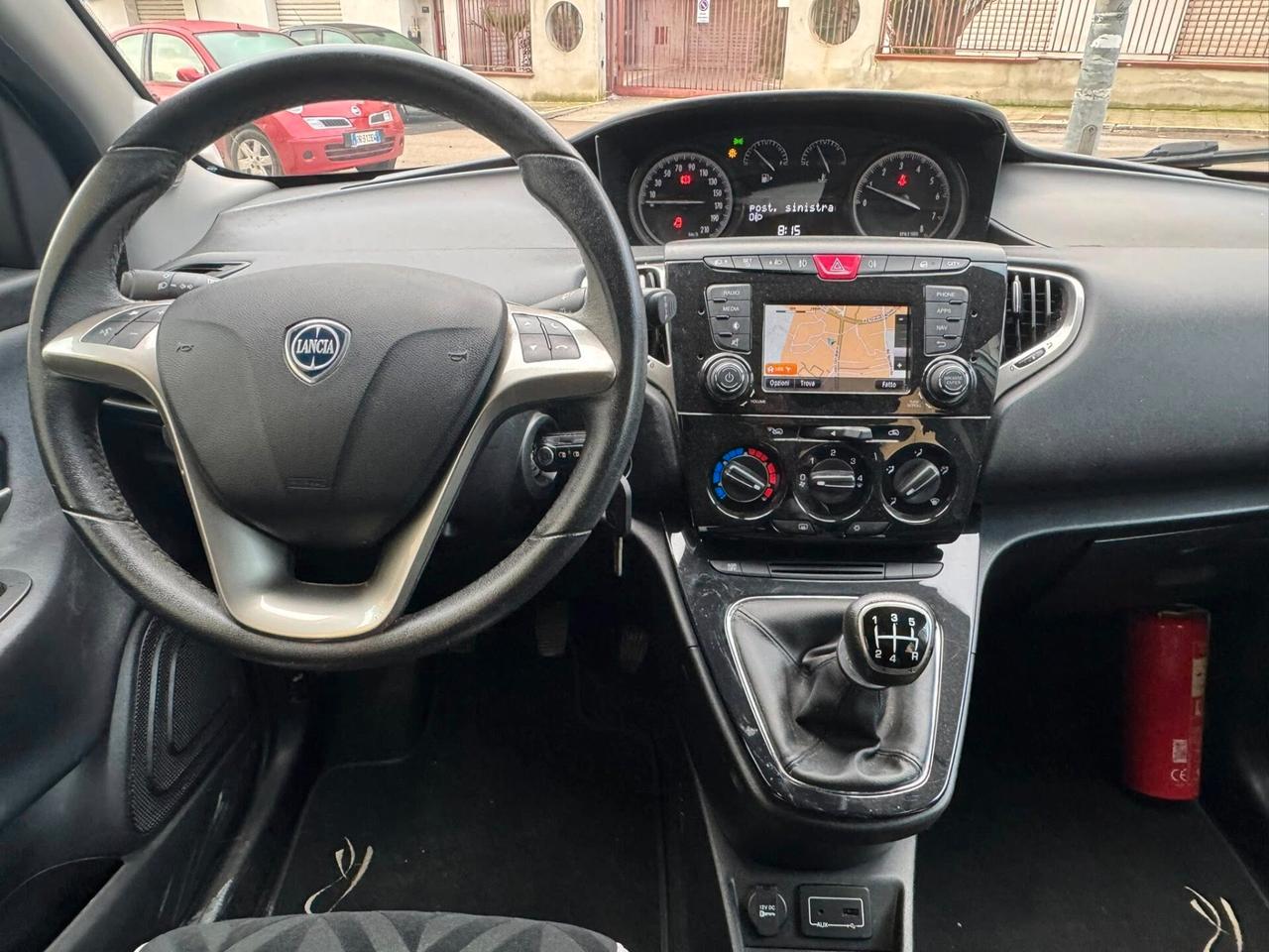 LANCIA YPSILON 1.2 69 CV. BENZINA NAVIGATORE PERFETTA