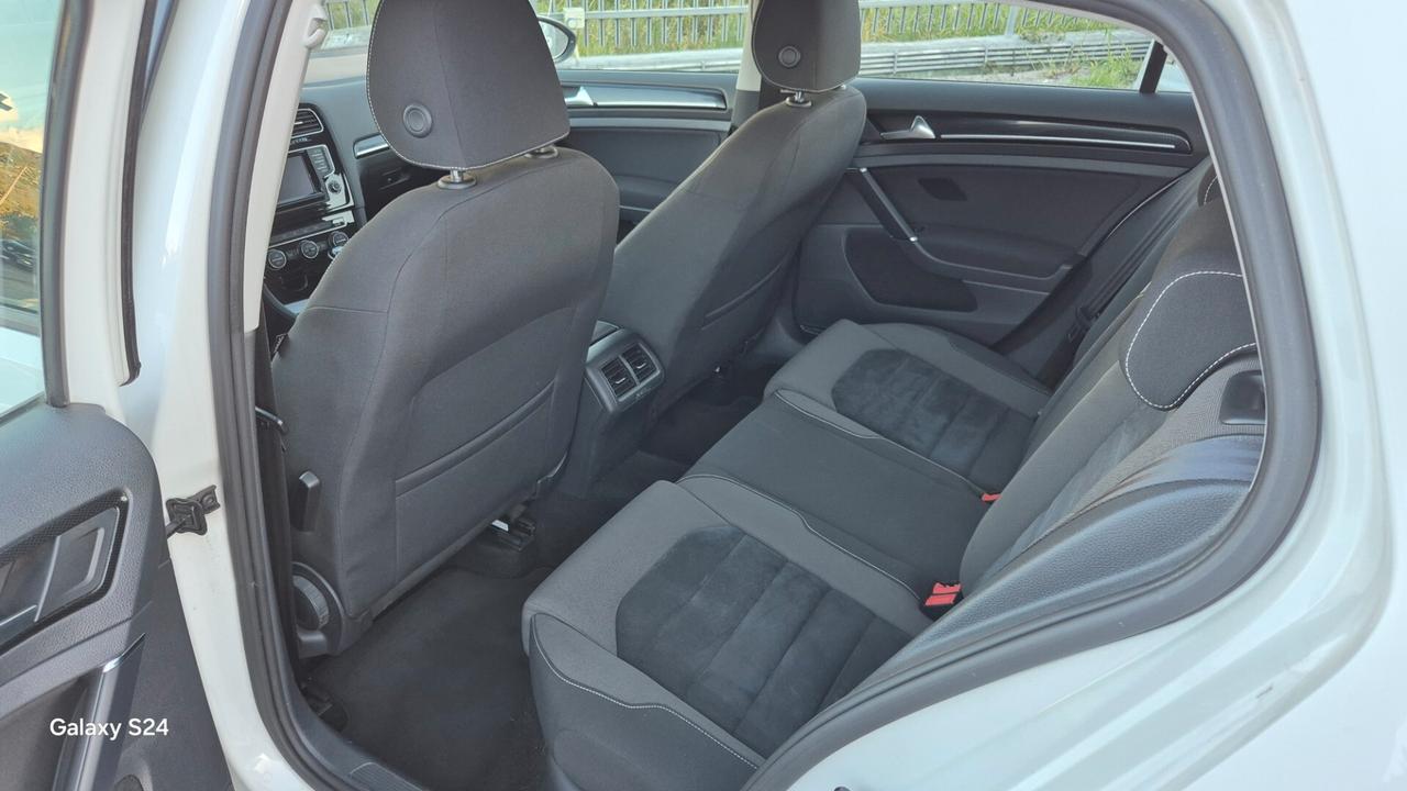 Volkswagen Golf 1.6 TDI 5p. Trendline BlueMotion Technology